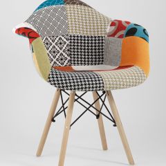 Кресло Eames DSW обивка тканевая в стиле пэчворк, ножки из массива бука | фото 3