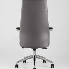 Компьютерное кресло для руководителя TopChairs Armor офисное серое обивка экокожа крестовина металл | фото 5