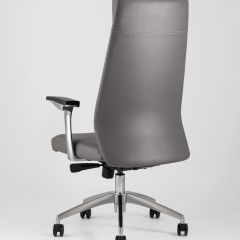 Компьютерное кресло для руководителя TopChairs Armor офисное серое обивка экокожа крестовина металл | фото 6